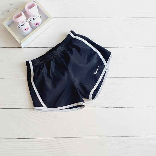 Short Poliéster Negro Marca Nike 4 A Estado Casi tiki