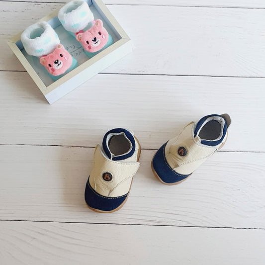 Zapato duro Cuerina Beige Marca Otra 19 Estado Nuevo