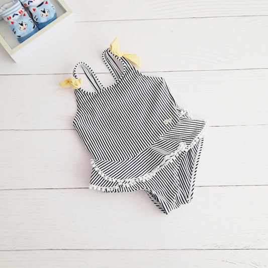 Traje de baño lycra Rayas Marca Opaline 12 M Estado Tiki taka