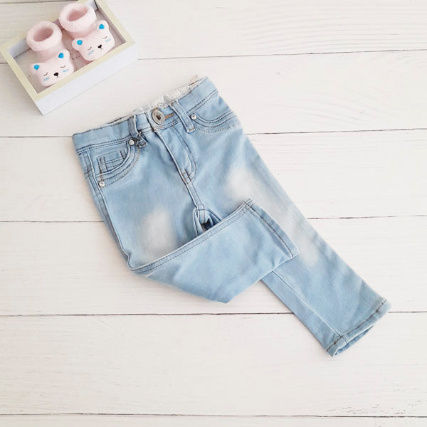 Jeans Algodón Celeste Marca Ficcus 6-12 M Estado Casi tiki