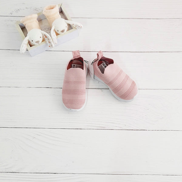 Zapatilla dura Lona Rosa Marca Urb 24 Estado Nuevo