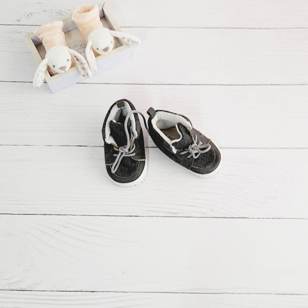 Zapato blando Tela Gris Marca Urb 19 Estado Casi tiki