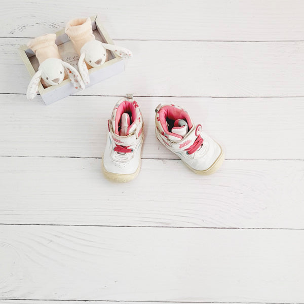 Zapatilla dura Cuerina Diseños Marca Bubble gummers 19 Estado Casi tiki