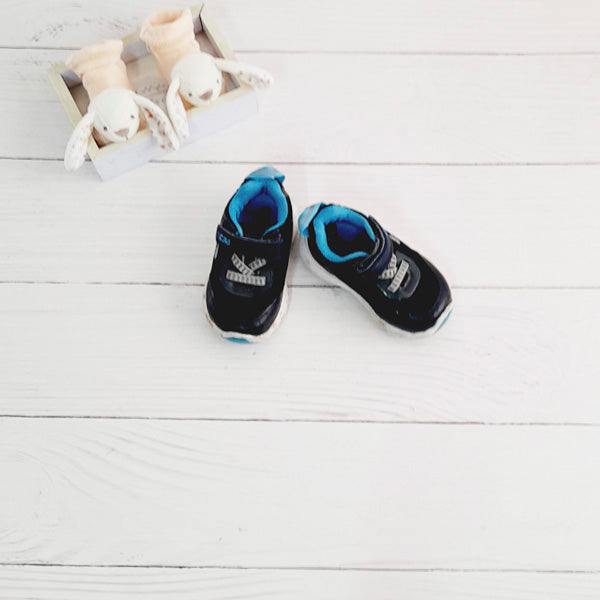 Zapatilla dura Tela Azul Marca Otra 23 Estado Casi tiki