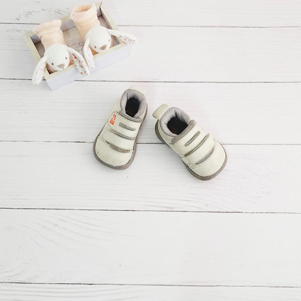 Zapato duro Cuerina Diseños Marca Otra 19 Estado Casi tiki