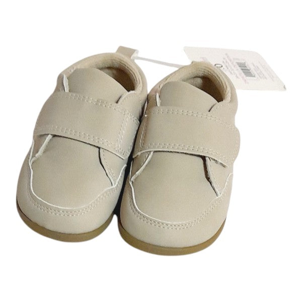 Zapato duro Cuerina Crema Marca Boulevard 20 Estado Tiki taka