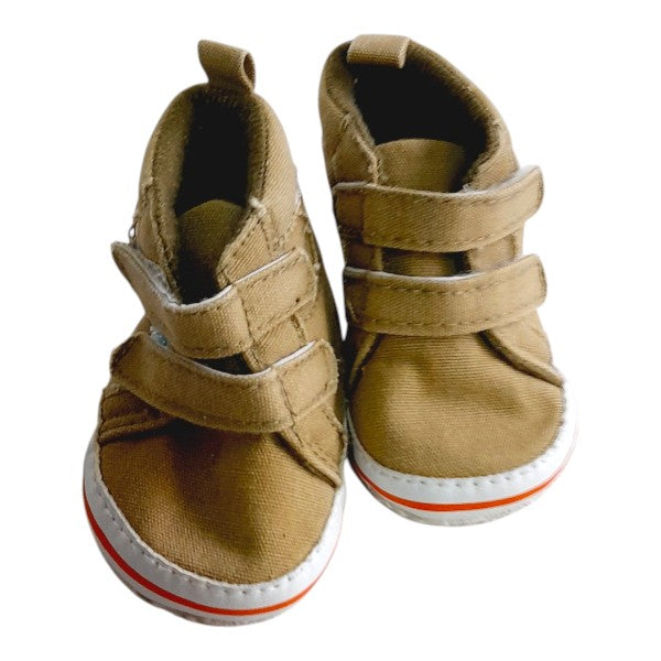 Zapato duro Cuerina Café Marca Otra 18 Estado Casi tiki