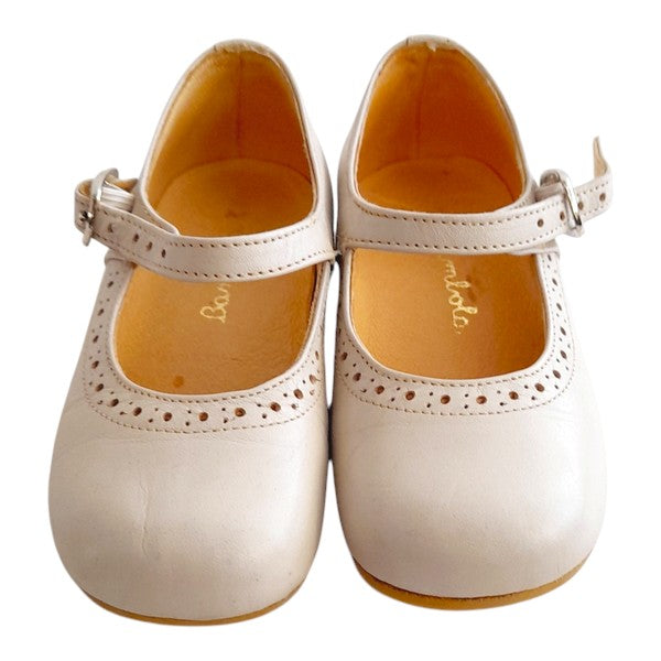 Zapato duro Cuerina Plateado Marca Otra 23 Estado Casi tiki