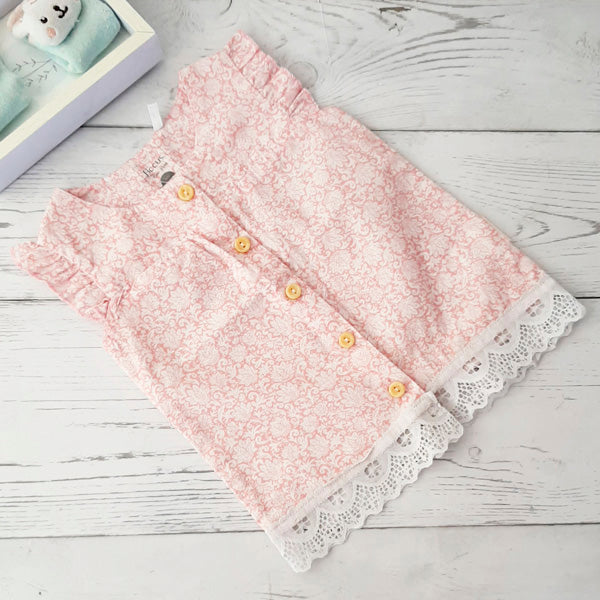 Vestido tela rosada diseño florido 3 meses Marca Ficcus Estado Casi tiki
