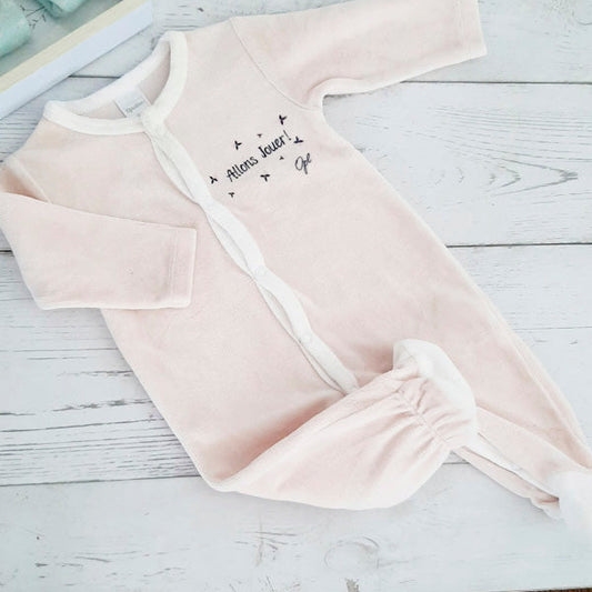 Osito micro polar rosa con letras recién nacido Marca Opaline Estado Casi tiki
