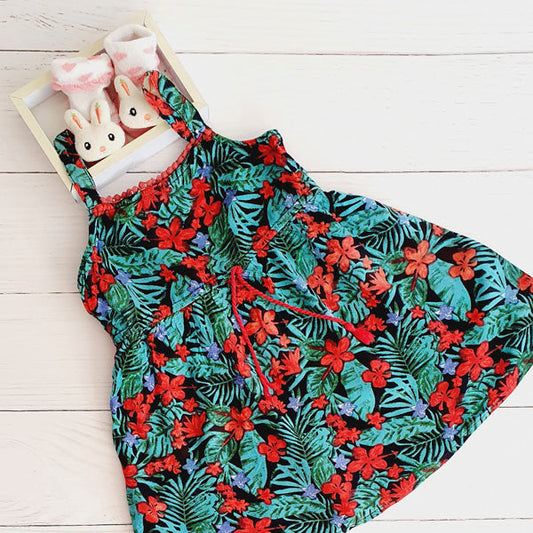 Vestido tela verde flores rojas tipo solera 4 años Marca Boulevard Estado Tiki taka