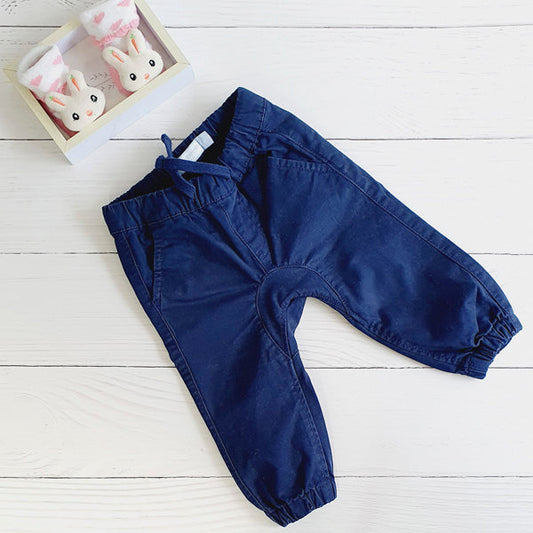 Pantalón Algodón Azul Marca Baby harvest 6-9 M Estado Tiki taka