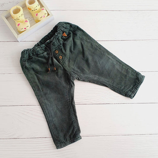 Pantalón Algodón Verde Marca Hym 6-9 M Estado Tiki taka