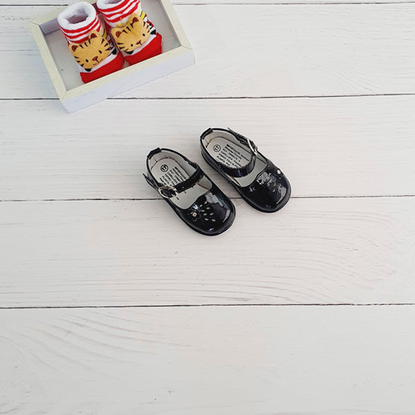 Zapato duro Charol Negro Marca Otra 17 Estado Tiki taka