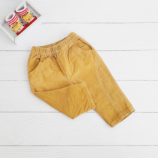 Pantalón Cotelé Beige Marca Yamp! 9 M Estado Casi tiki