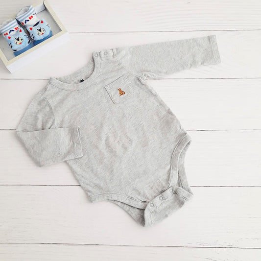 Body Algodón Gris Marca Gap 6-12 M Estado Casi tiki