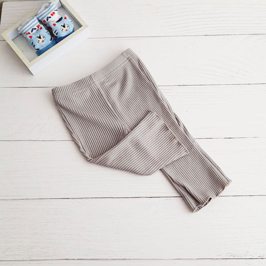 Calza Poliéster Gris Marca Shein 3-6 M Estado Casi tiki