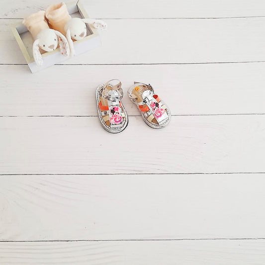 Sandalia dura Cuerina Multicolor Marca Otra 16 Estado Tiki taka