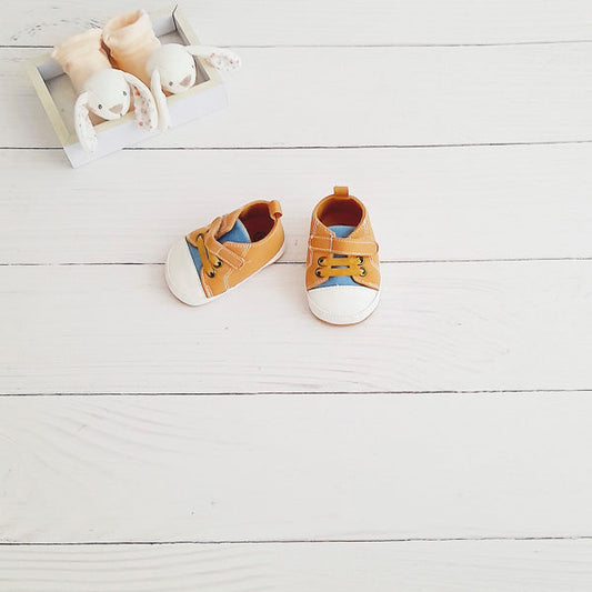 Zapatilla blanda Lona Multicolor Marca Otra 3-6 M Estado Tiki taka