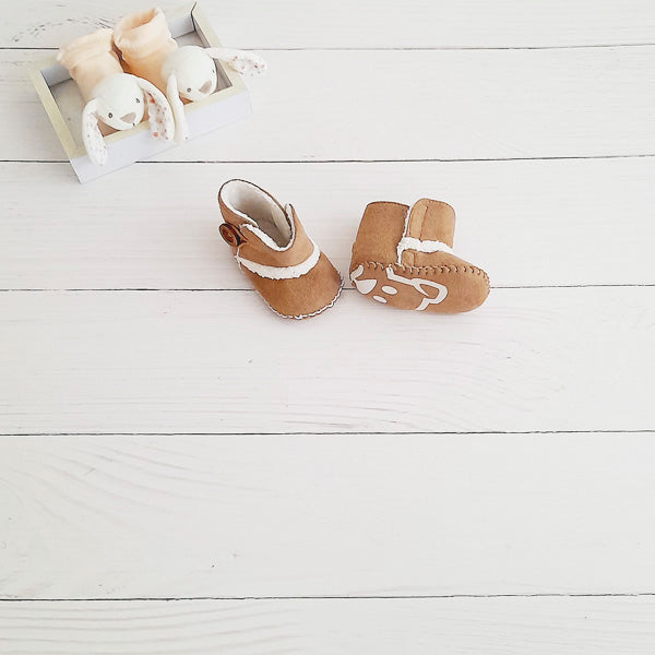 Botín blando Cuerina Café Marca Pillin 0-3 M Estado Tiki taka