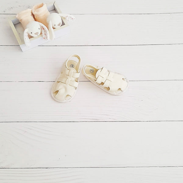 Sandalia blanda Lona Blanco Marca Otra 18 Estado Tiki taka