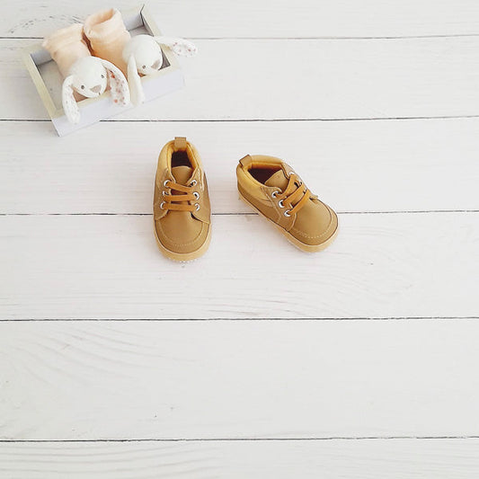 Botín blando Cuerina Café Marca Urb 18 Estado Casi tiki