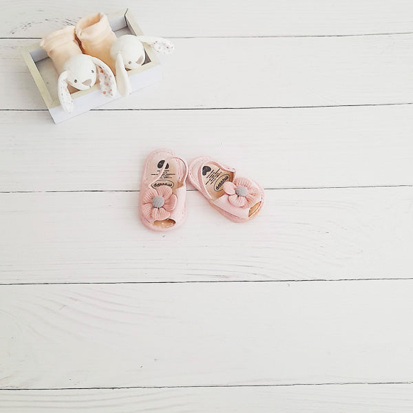 Sandalia blanda Lona Rosa Marca Otra 0-3 M Estado Casi tiki