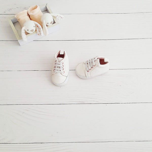 Zapatilla blanda Cuerina Lunares Marca Urb 16 Estado Casi tiki