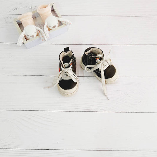 Botín duro Cuerina Verde Marca Otra 19 Estado Tiki taka