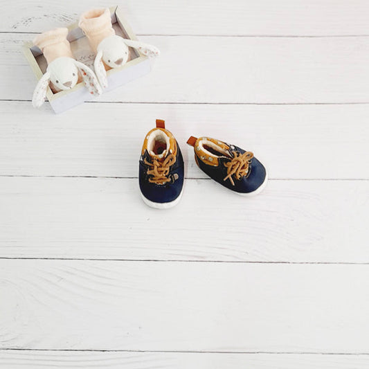 Botín blando Cuerina Multicolor Marca Black and blue 16 Estado Tiki taka