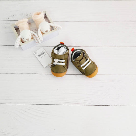 Zapato duro Cuerina Verde Marca Opaline 18 Estado Nuevo