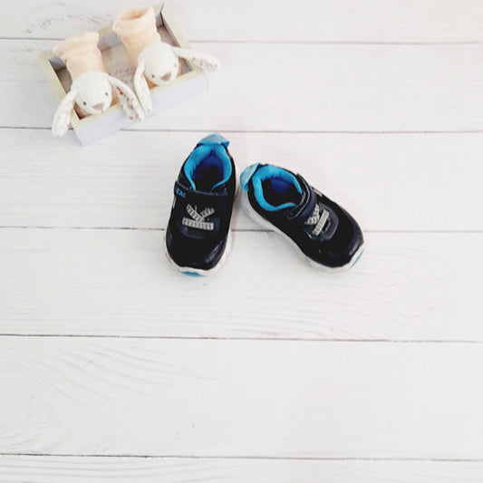 Zapatilla dura Tela Azul Marca Otra 23 Estado Casi tiki