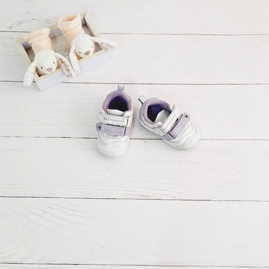 Zapatilla dura Cuerina Plateado Marca Bubble gummers 18 Estado Casi tiki