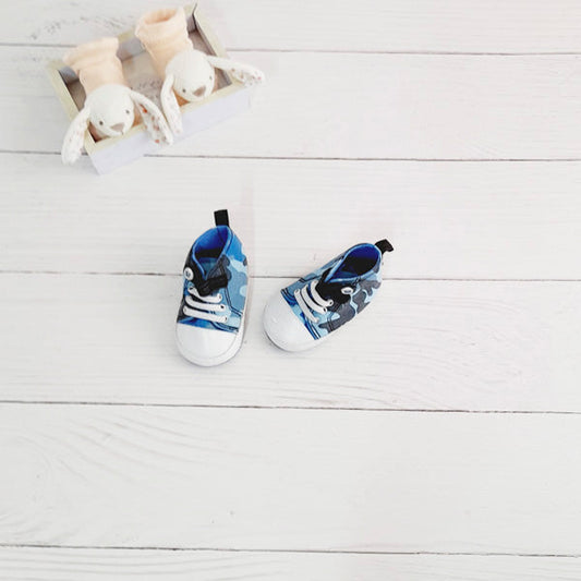 Zapatilla blanda Lona Diseños Marca Pillin 3-6 M Estado Casi tiki