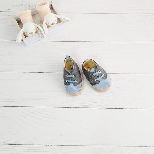 Zapato blando Lona Multicolor Marca Urb 18 Estado Casi tiki