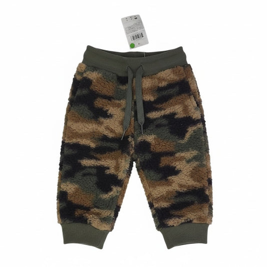 Buzo  Peludo militar Marca Urb 6 M Estado Tiki taka