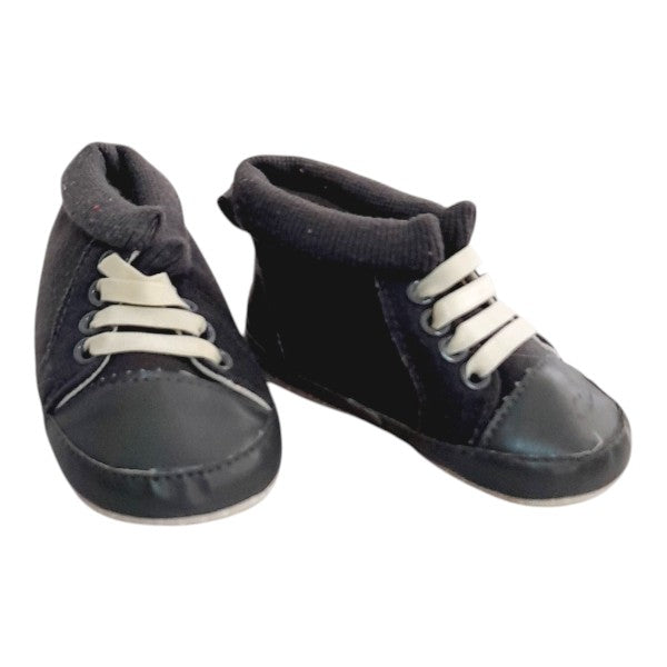 Zapatilla blanda Tela Gris Marca Urb 19 Estado Tiki taka