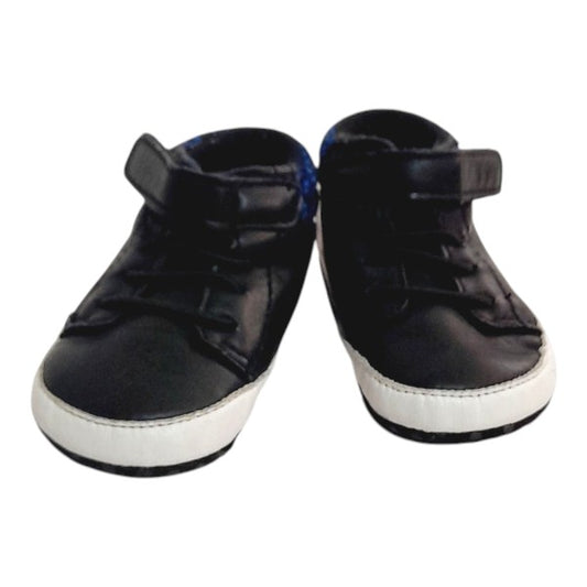 Zapatilla blanda Cuerina Negro Marca Otra 15 Estado Casi tiki