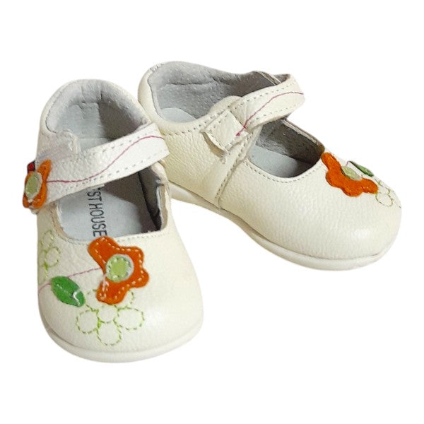 Zapato duro Cuerina Blanco Marca Otra 20 Estado Tiki taka