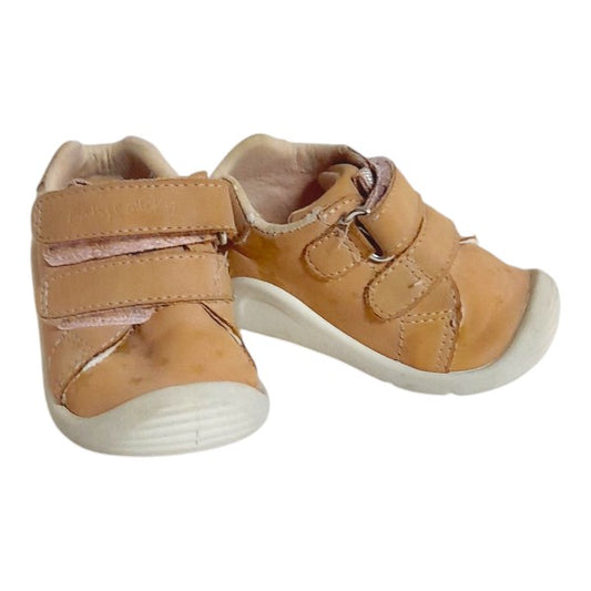 Zapato duro Cuerina Palorosa Marca Colloky 17 Estado Casi tiki