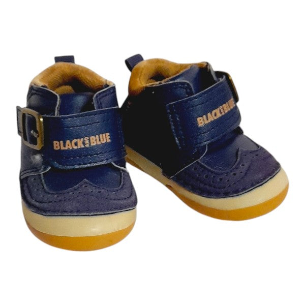Botín blando Cuerina Azul Marca Black and blue 16 Estado Tiki taka