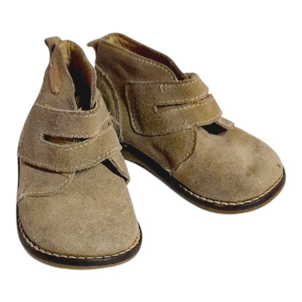 Zapato duro Gamuza Crema Marca Otra 23 Estado Casi tiki