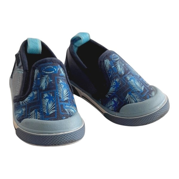 Zapatilla dura Tela Azul Marca Otra 19 Estado Casi tiki