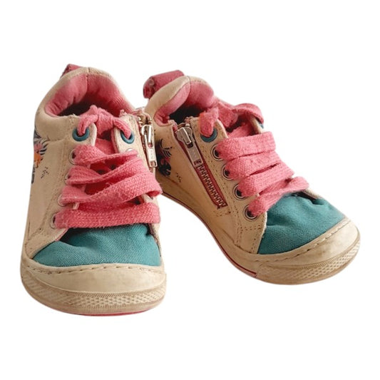 Zapatilla dura Tela Multicolor Marca Otra 22 Estado Casi tiki