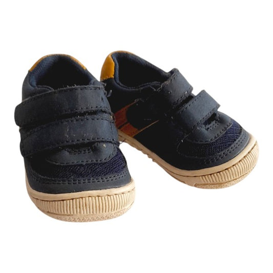Zapatilla dura Cuerina Multicolor Marca Opaline 17 Estado Casi tiki