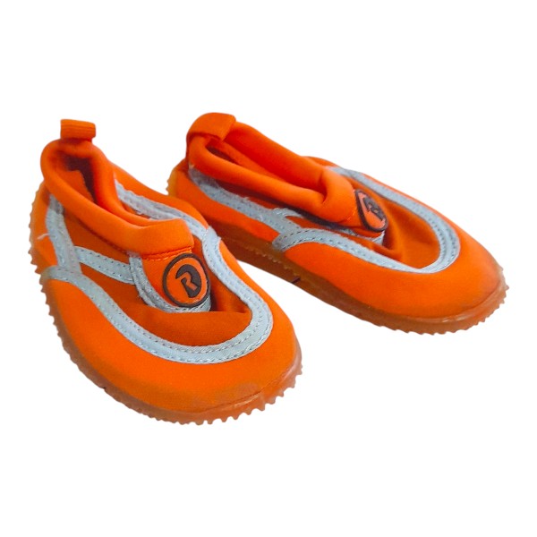 Zapatilla blanda Goma Naranja Marca Otra 21 Estado Casi tiki