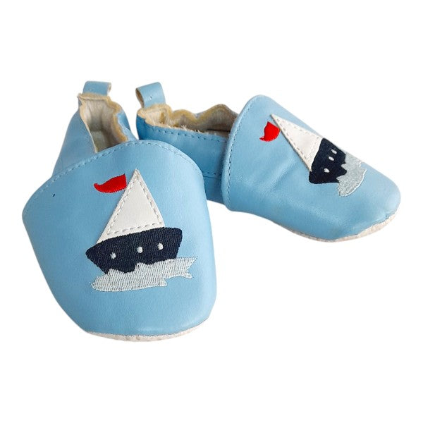 Zapatilla blanda Cuerina Celeste Marca Otra 19 Estado Casi tiki