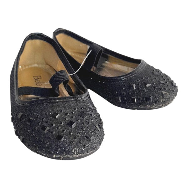 Zapatilla dura Cuerina Negro Marca Otra 23 Estado Casi tiki