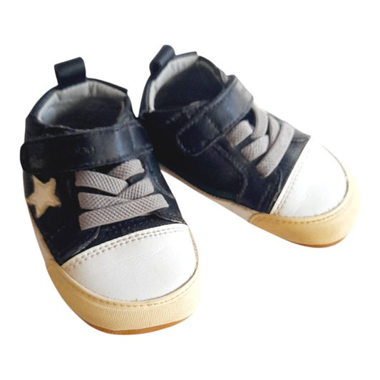 Zapato blando Cuerina Negro Marca Otra 20 Estado Casi tiki