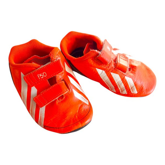 Zapatilla blanda Cuerina Naranja Marca Adidas 18 Estado Casi tiki